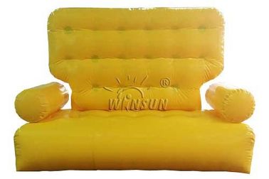 اللون الأصفر نفخ الأريكة أريكة صديقة للبيئة للأنشطة في الهواء الطلق